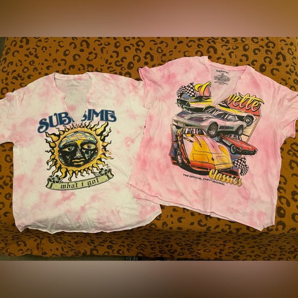 Cutout Graphic T Bundle - Picture 1 of 4